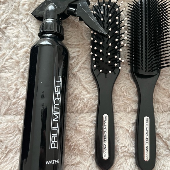 Paul Mitchell brush set - Picture 2 of 3